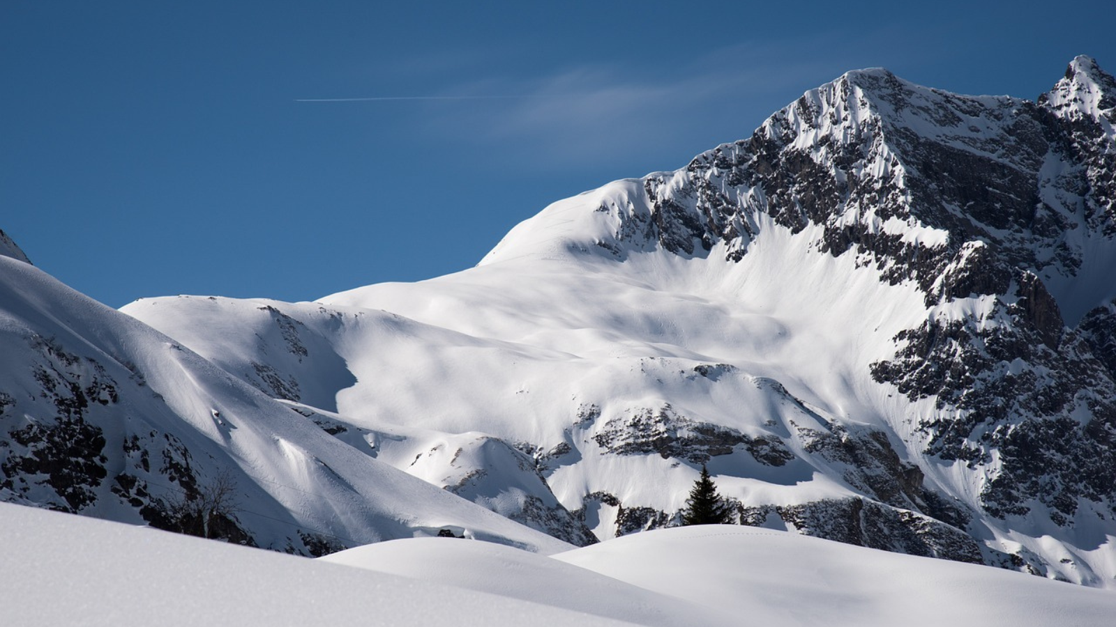 La montagne attire aussi bien l'hiver que l'été