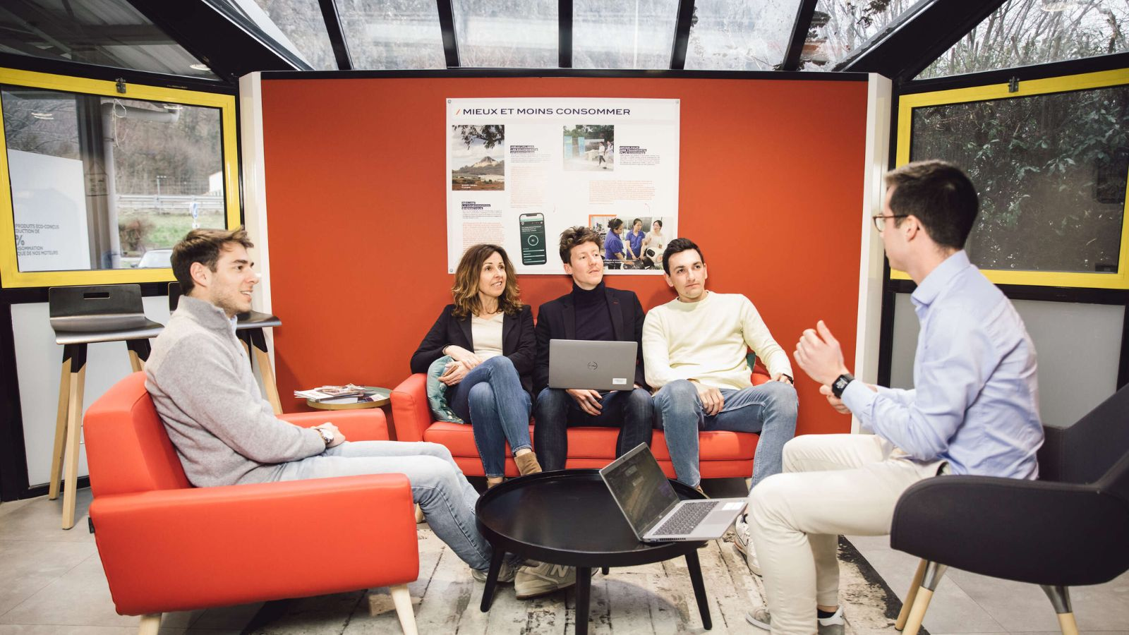 Communication sans frontières&nbsp;: quand Somfy teste une IA de doublage
