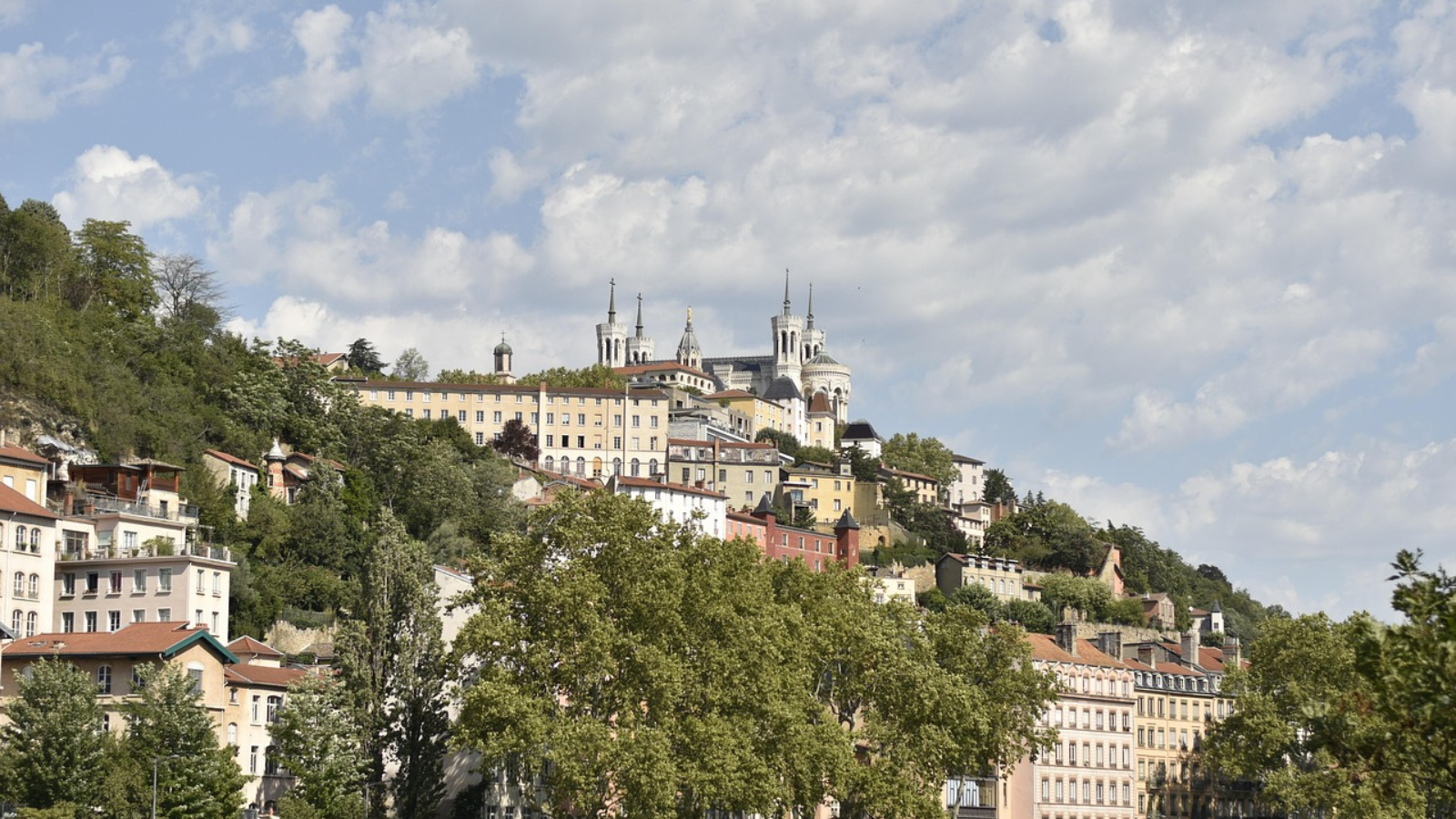 La clientèle d’affaires dynamise le tourisme à Lyon