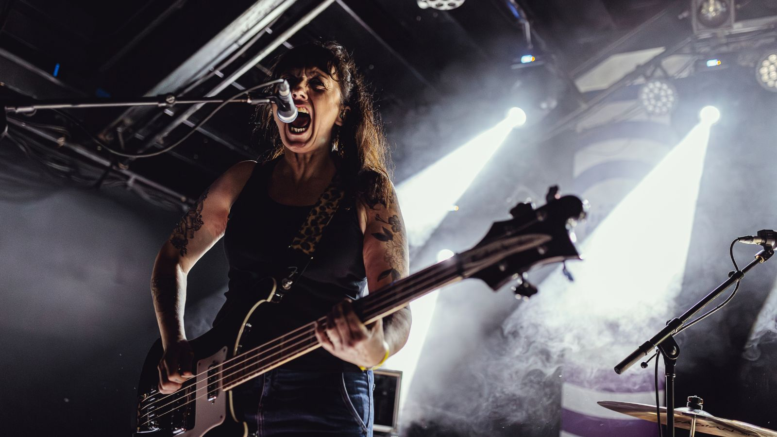 Emma Cordenod, de la com’ interne au punk rock
