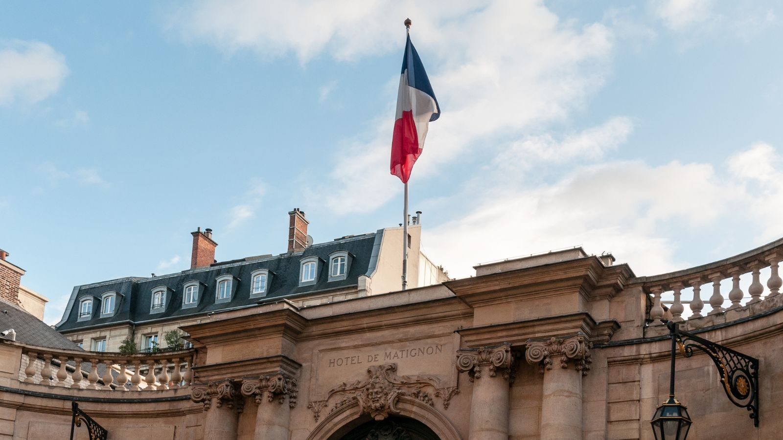 Gel des dépenses de communication de l’État&nbsp;: les agences dans l'incertitude