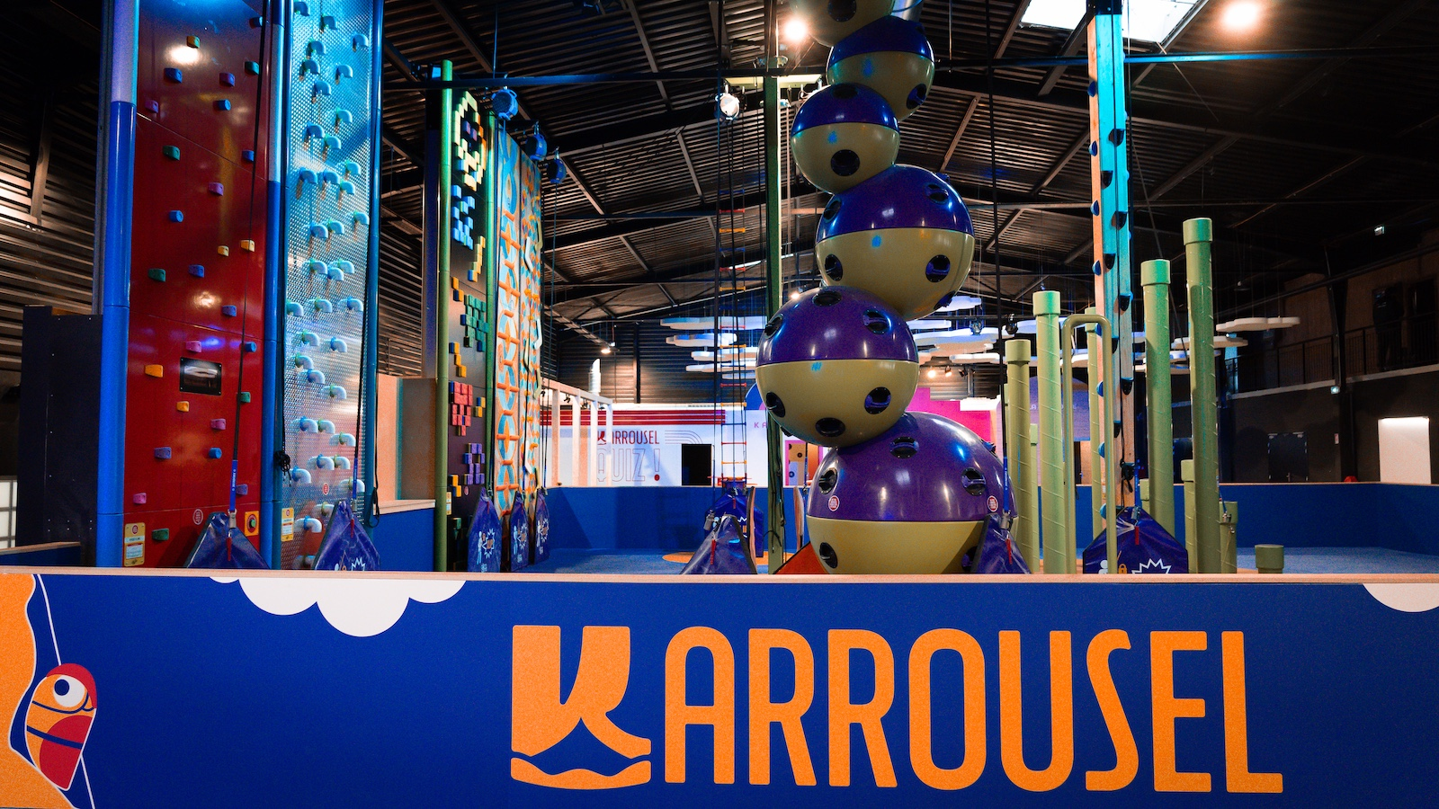 Karrousel déboule façon fête foraine