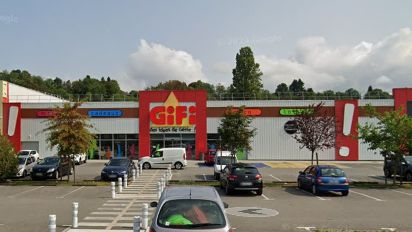 Grand Frais reprend 32 magasins Gifi