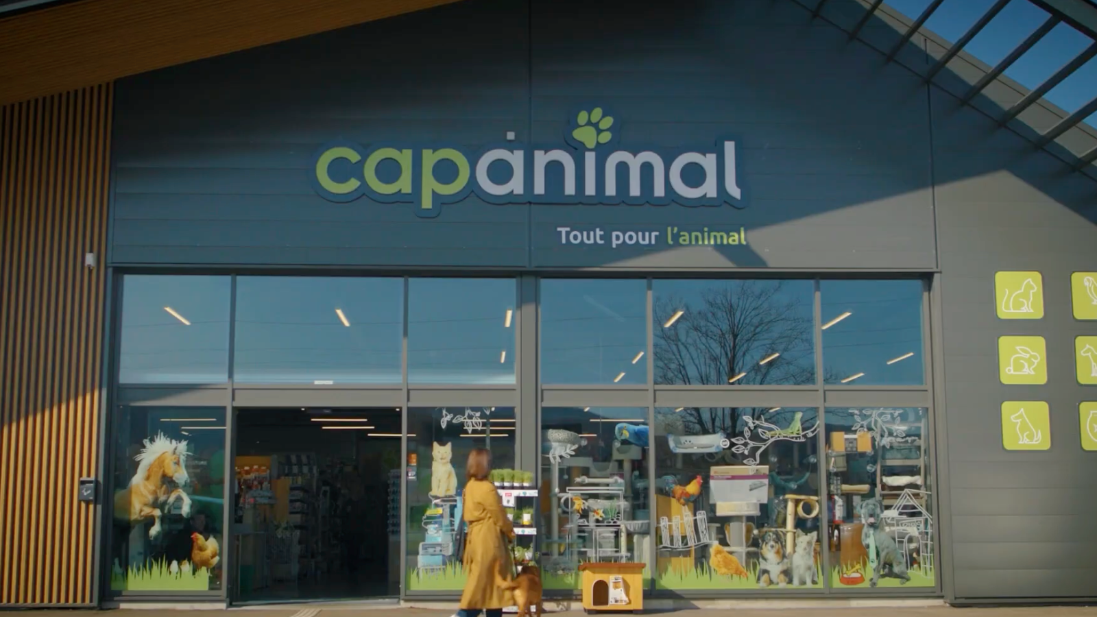 Cap Animal affiche son engagement avec We Made Ya