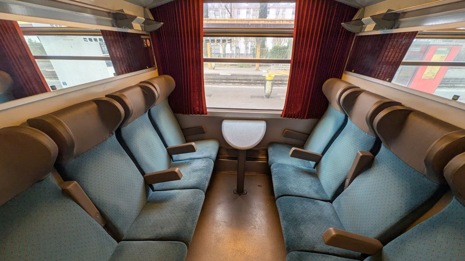 Le train pour relier les dirigeants