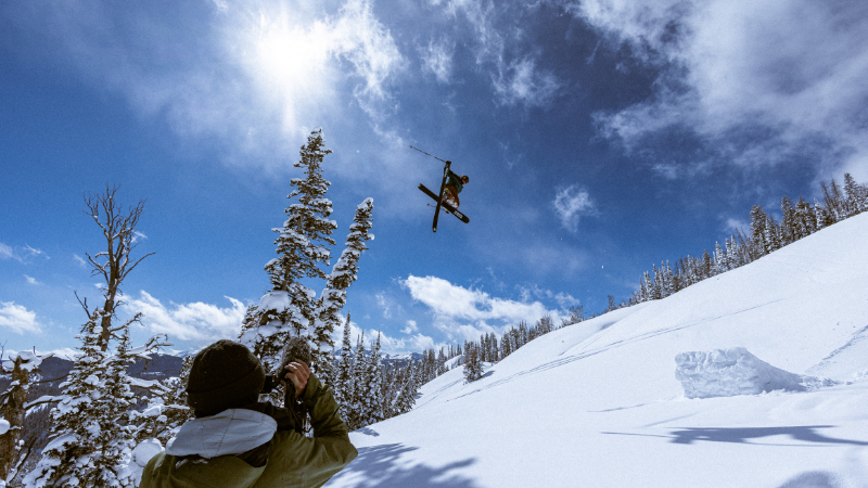 Faction montre l'art du freeski avec Blue Max Média