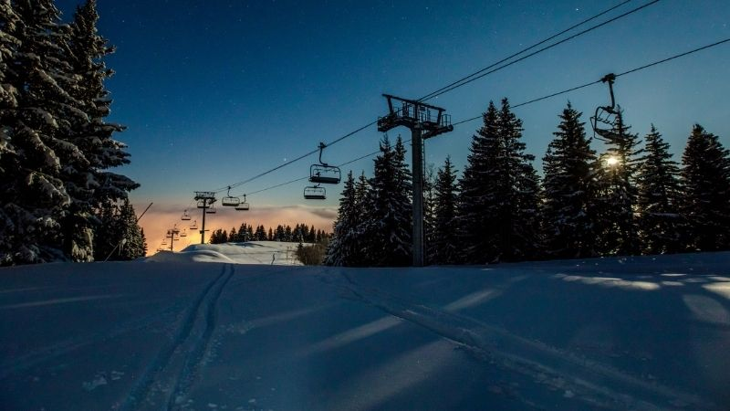 Pour sauver la saison de ski, Savoie Mont Blanc concentre ses efforts sur les Français