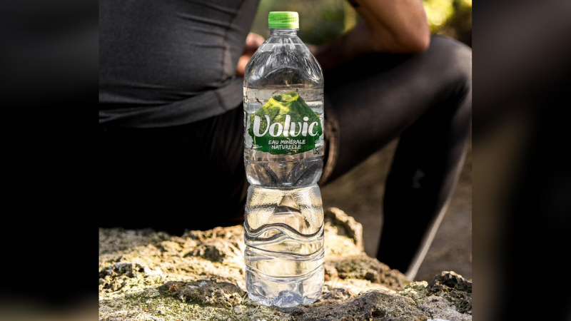 Les prélèvements d'eau de Volvic provoquent des protestations