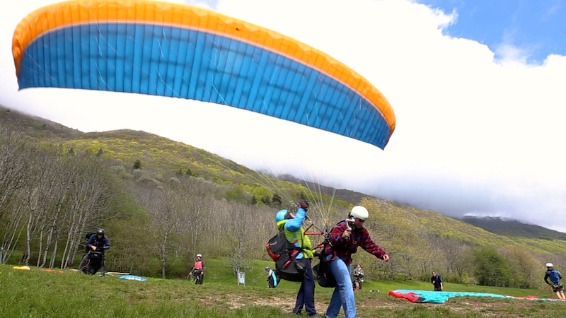 Webcastor s'envole pour les Championnats du monde de parapente