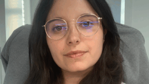 Julia Desbœufs réinvente les souvenirs de voyages