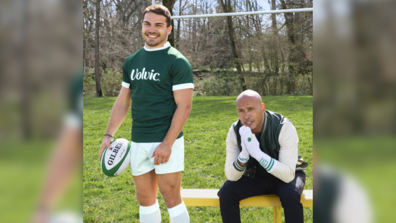 Antoine Dupont et Éric Judor, en duo pour Volvic