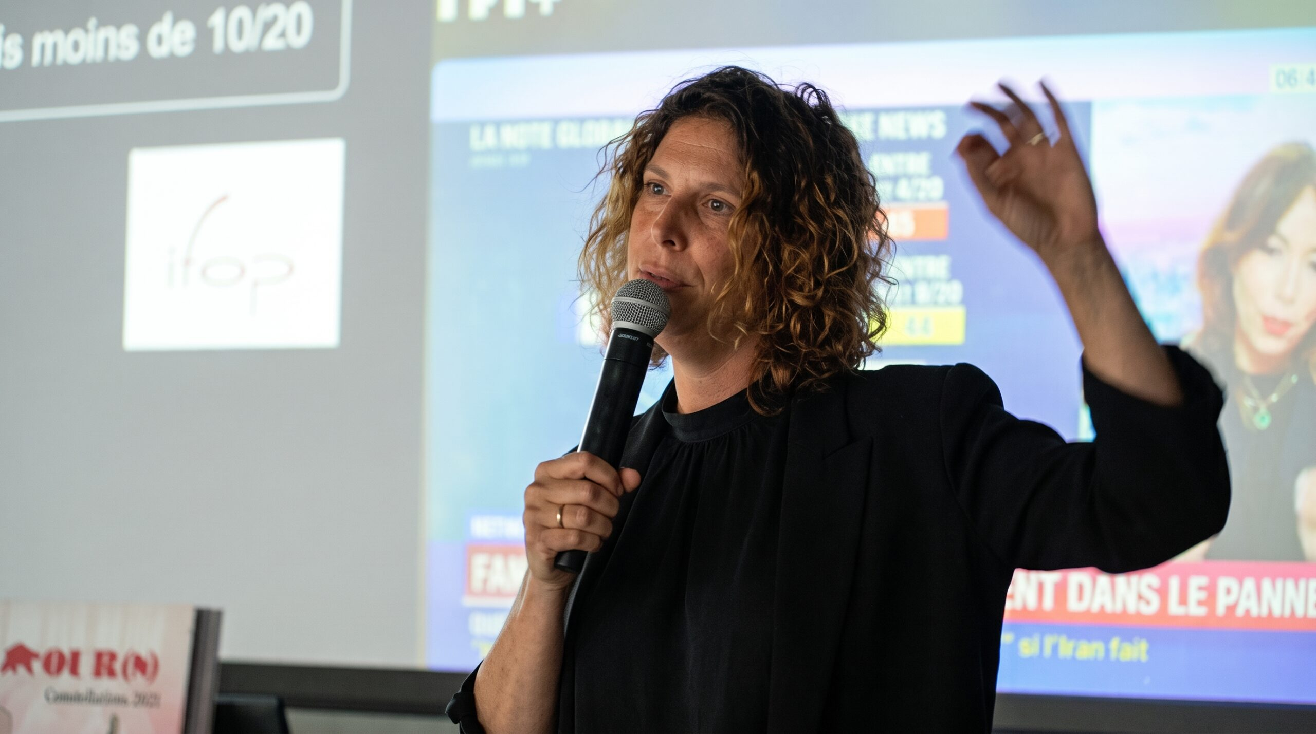 Fake news : pourquoi les communicants doivent reprendre la main face à l’IA